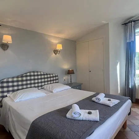 Villa Maya Large Villa And Amazing Pool In Luberon Puget